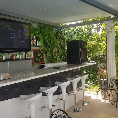 Crystal Residence Arnal